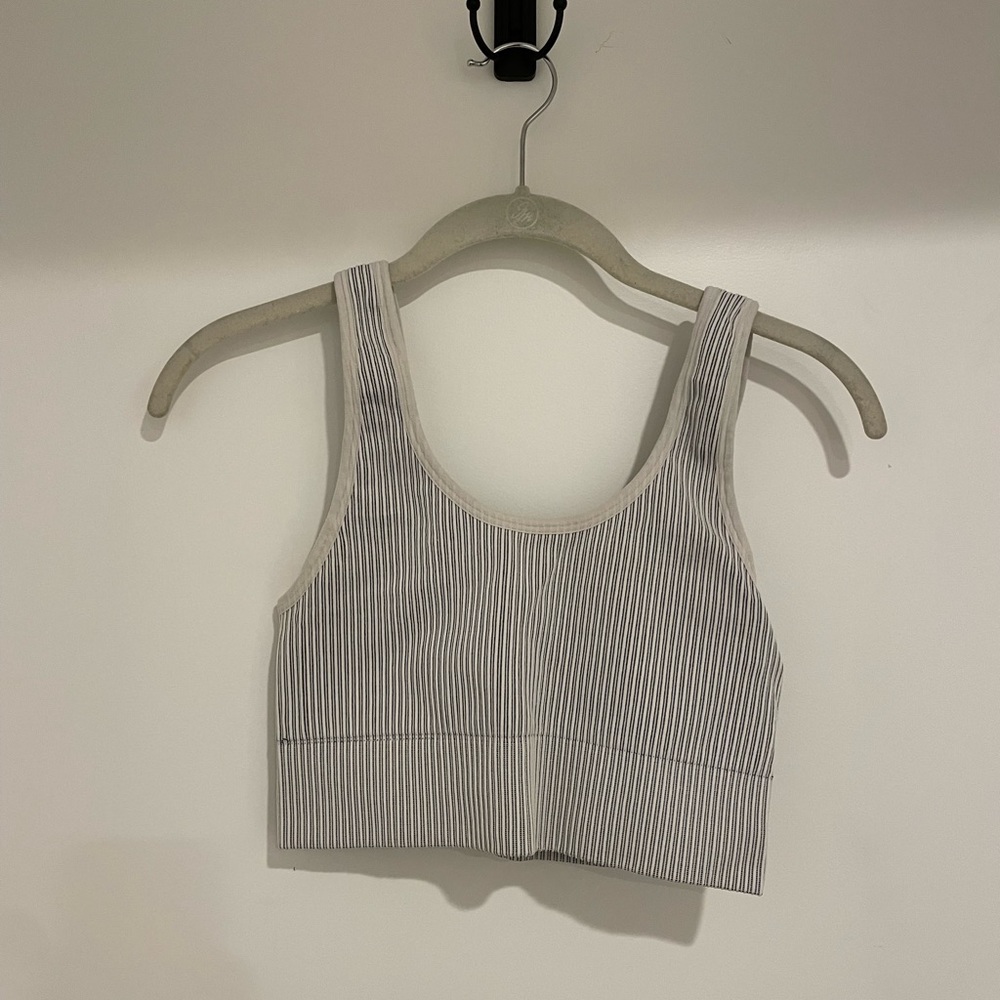 Good American sports bra